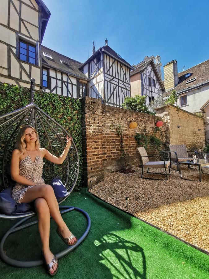 Les Cieux De La Cathedrale - Calme - Jardin - Wifi